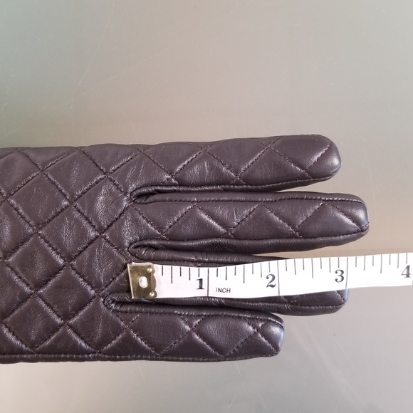 $275 Mitchie's Leather Gloves with Wool Lining & Mink - Picture 9 of 9